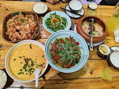 -老滇山寨•云南特色菜•地方菜•民族风情歌舞表演(金碧店)