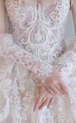-LOVINA洛维娜婚纱礼服