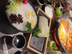 -湊湊火锅·茶憩(杭州湖滨银泰in77店)