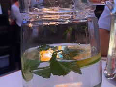 -鸣记脆皮烤鱼·海鲜烤鱼(三八广场店)