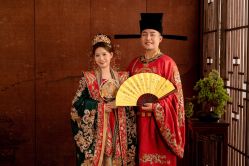 -雪中彩影婚纱摄影·微光艺术中心