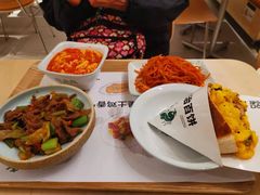 -老乡鸡(上海白玉兰广场店)