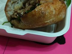 菌菇鸡肉欧式三明治-PAOPAO Bakery&Café(港汇店)