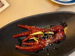 吮指鸡爪-桂满陇天书(南京德基旗舰店)