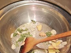 -老船舫·现做活鲜鱼馆(东郊记忆店)
