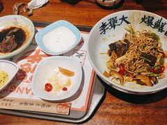 -李犟大爆鳝面·手工蟹黄包(湖滨西湖店)