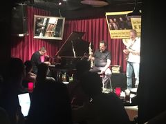 -东岸Cafe 爵士俱乐部
