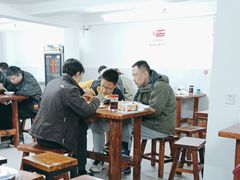 -宝瑞门钉肉饼店