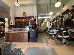 -IMUSE BARBER SHOP