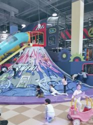 -欧酷世界动力星球(王府井奥莱UP TOWN店)