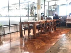 -ROAST coffee & eatery