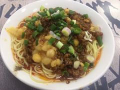 杂酱豌豆面-杨门·豌豆杂酱面