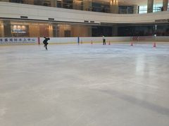 -陈露国际冰上中心(天津嘉里汇店)