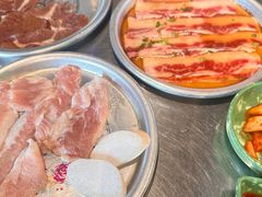 -欧巴炭烤肉오빠숯불구이(南京东路店)