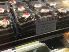 特浓黑森林白脱蛋糕-红宝石·鲜奶小方(万航店)