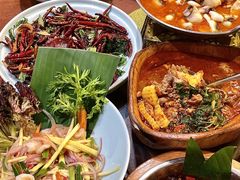 -老滇山寨•云南特色菜•地方菜•民族风情歌舞表演(金碧店)