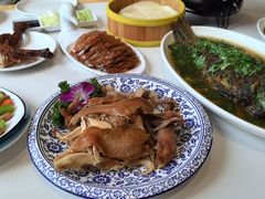 -梅利汴京烤鸭•开封豫菜地标店(晋安路店)