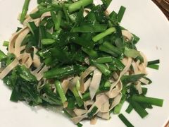 -钟掌勺忘不了地道湘菜(新天地假日广场店)