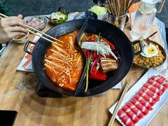 -肖婷姐大铁锅重庆火锅(南湖店)
