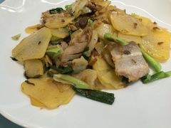 韭香珍珠小土豆-干老四雅鱼饭店(滨江西路店)