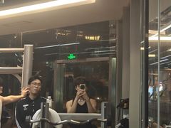 -威克健身游泳(万菱汇店)