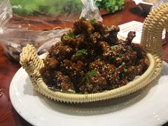 -老码头黑皮肘子锅包肉(赣水路店)