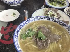 -十二忠手拉面(五福店)