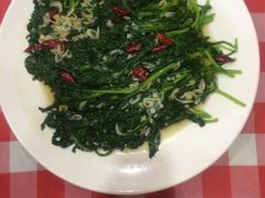 -鲁班小馆(政四街店)