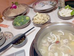-喃喃椰·糟粕醋·椰子鸡火锅(七堡花园店)