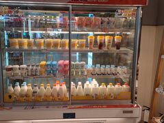 -一鸣真鲜奶吧(万地店)