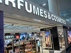 -中免(澳门机场免税店)