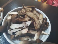 -野菌皇海景野生菌火锅(滨海大道店)