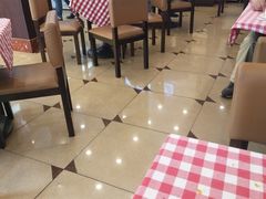 大堂-红宝石·鲜奶小方·海派西点房(南丹店)