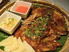 傣家香茅草烤罗非鱼-云腾食府·云南菜