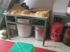 -老五鸡丝豆花面粉(瑞金北路68号院店)