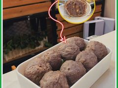 牛肉丸熟-三头牛·潮汕牛肉生蚝火锅 (夏湾店)