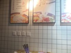 -鑫花溪牛肉米粉(人民广场店)