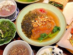 -八月美食小馆(银泰城总店)