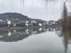 -鲁镇