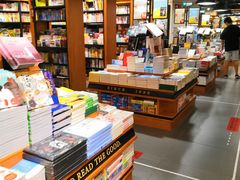 -西西弗书店&矢量咖啡(凯德晶萃广场店)