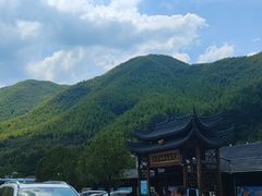 -安吉龙王山峡谷漂流