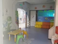 -极橙儿童齿科矫正中心(奥城店)