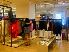 -COS(月星环球港店)