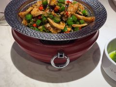 -渝是乎酸菜鱼·川渝小炒(新世界百货望京店)