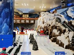 -长沙湘江冰雪世界