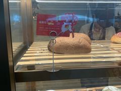 面包甜点陈列柜-奈雪的茶(深圳北站店)
