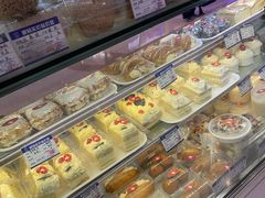 -白玉兰食品甜凤店(合生汇店)