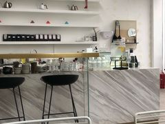 -UNI UNI(环亚凯瑟琳店)