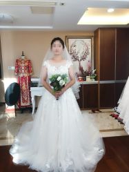 点击看大图 -拉瑞娜LaReine婚纱礼服高级定制