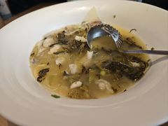 -严记小天府酸菜鱼(西四路店)